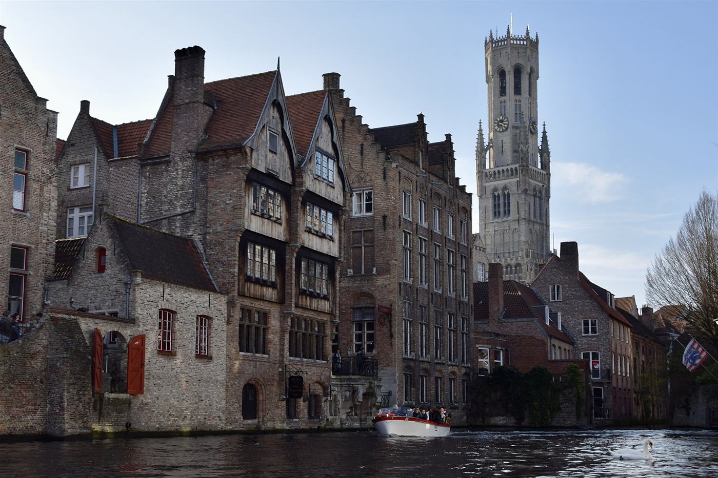 El Rozenhoedkaai de Brujas